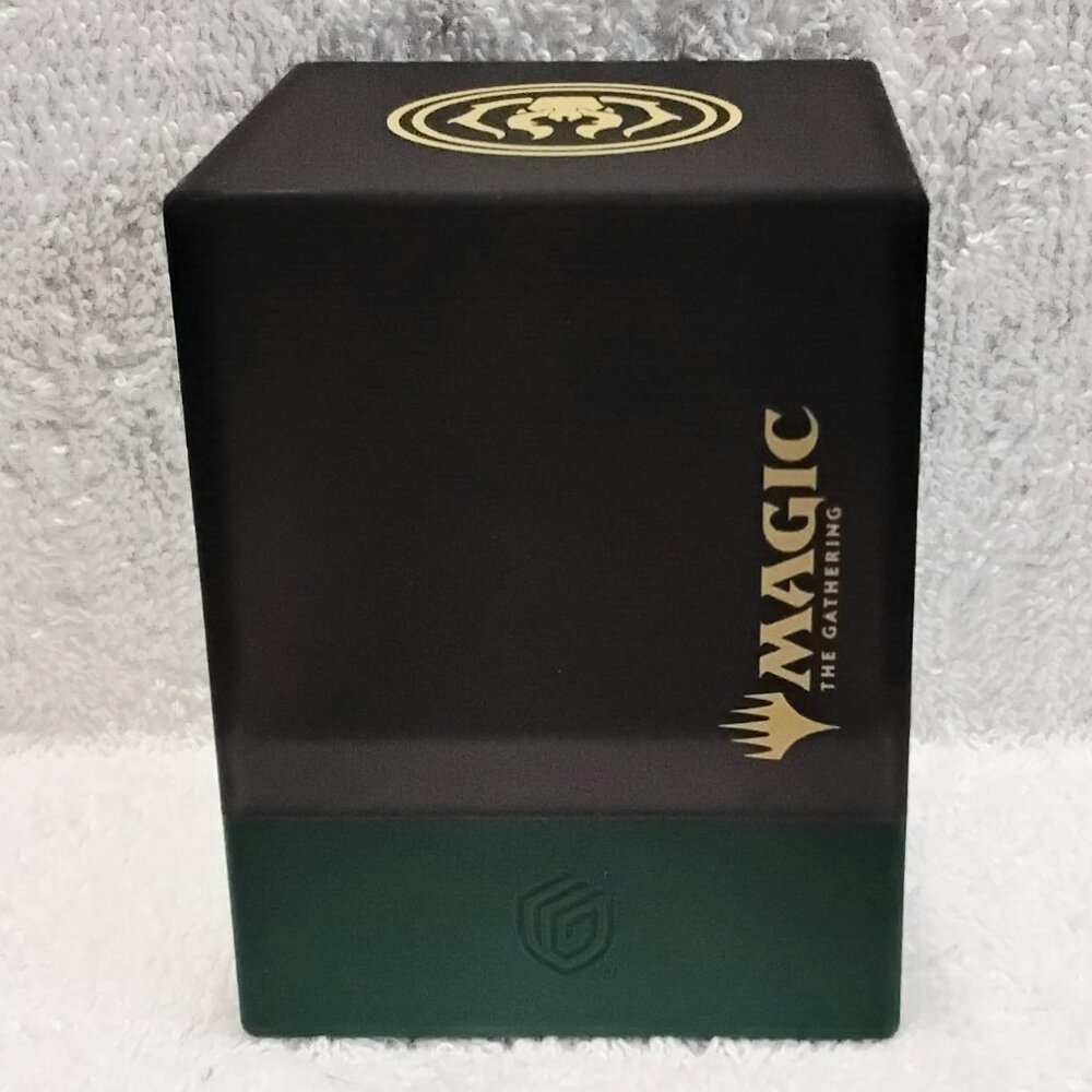 BNIB Magic The Gathering Ultimate Guard Guild Summit Boulder Card Protector!!